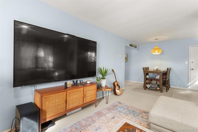 125 Park Avenue C1, Amityville, NY 11701