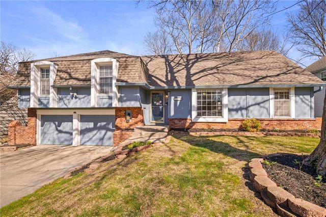 9719 Melrose Street, Overland Park, KS 66214