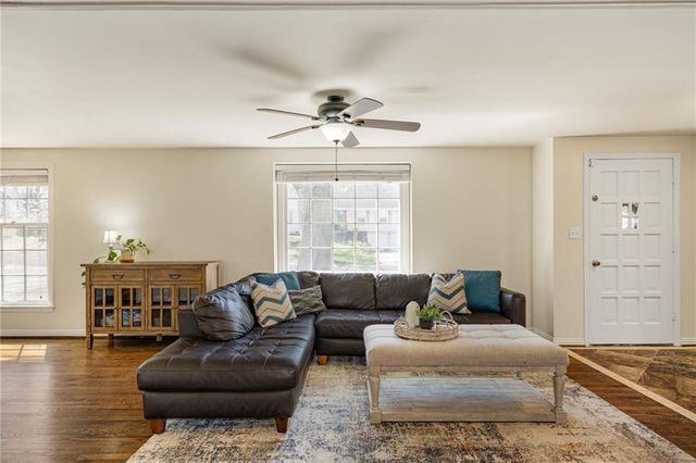 9719 Melrose Street, Overland Park, KS 66214