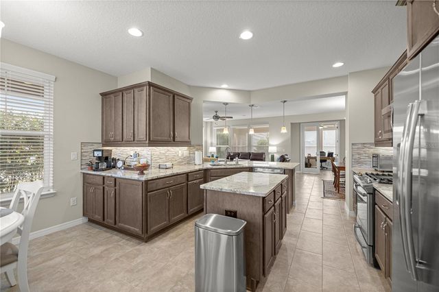 5504 NW 40TH LOOP, Ocala, FL 34482