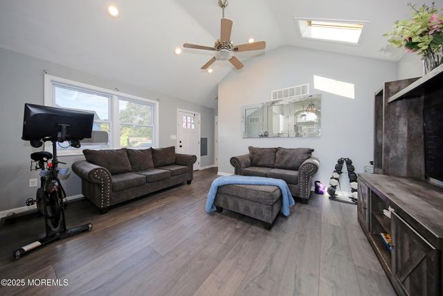 825 Brookside Avenue, Keyport, NJ 07735