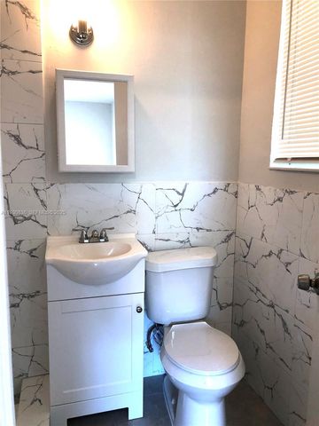 1236 NW 45th St, Miami, FL 33142