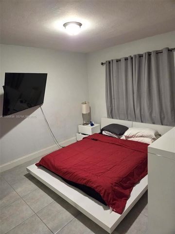 1236 NW 45th St, Miami, FL 33142