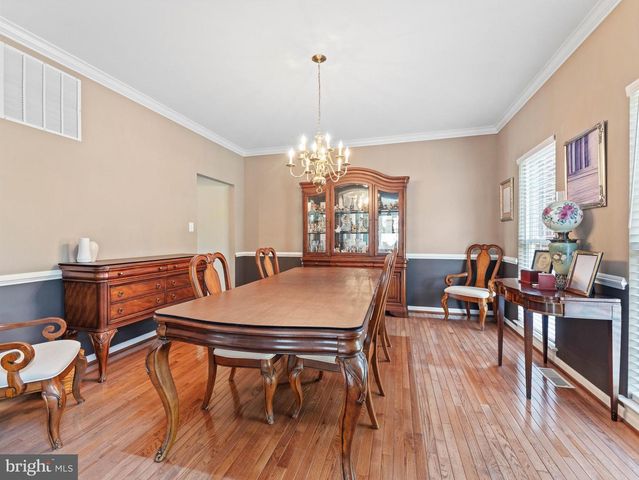 41 NICHOLAS DR, Sicklerville, NJ 08081
