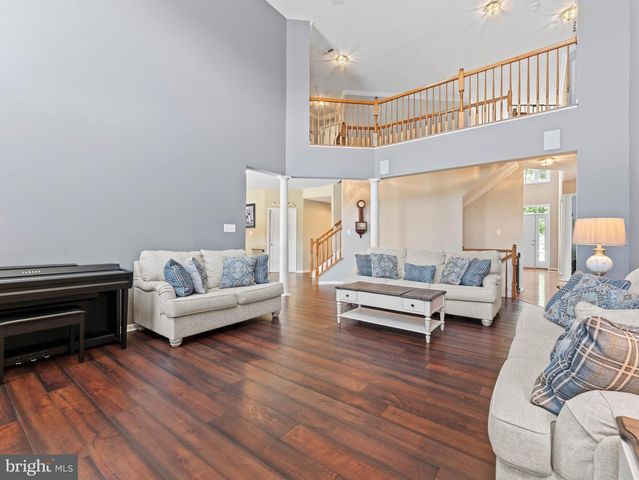 41 NICHOLAS DR, Sicklerville, NJ 08081