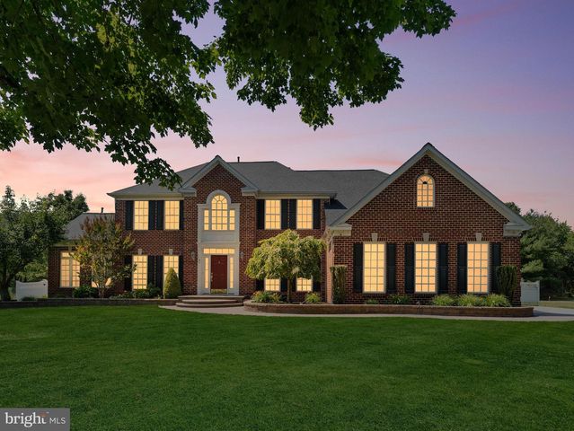 41 NICHOLAS DR, Sicklerville, NJ 08081