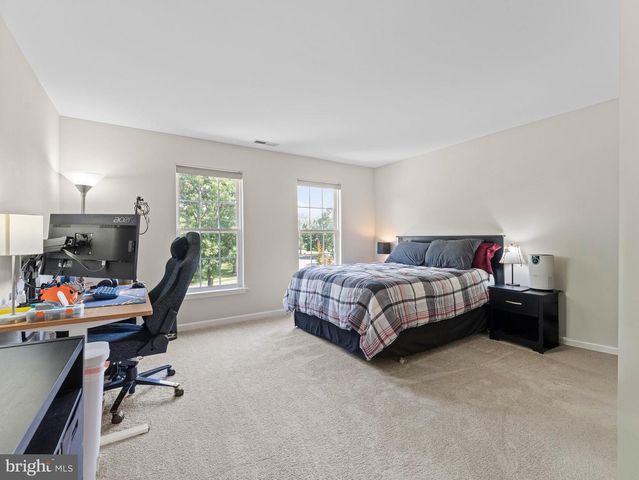 41 NICHOLAS DR, Sicklerville, NJ 08081