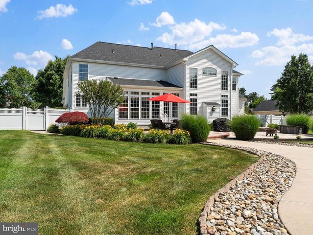 41 NICHOLAS DR, Sicklerville, NJ 08081