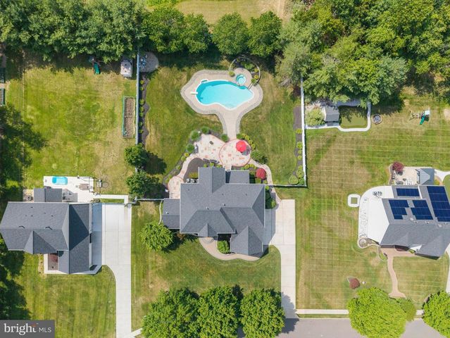 41 NICHOLAS DR, Sicklerville, NJ 08081