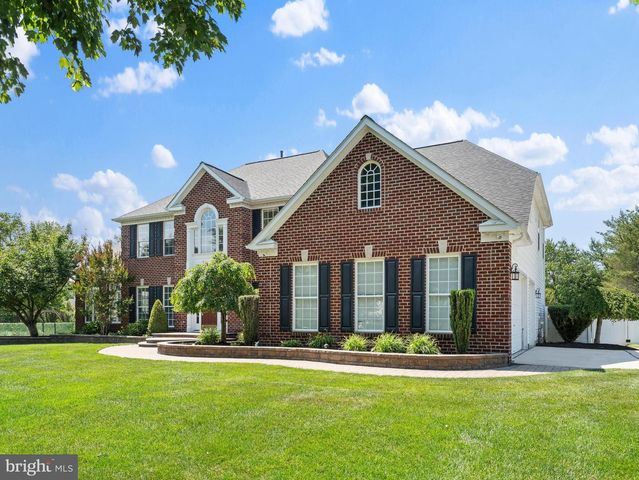 41 NICHOLAS DR, Sicklerville, NJ 08081