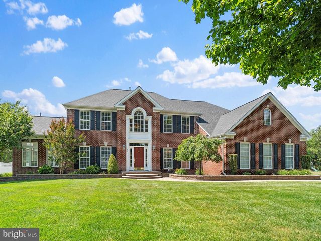 41 NICHOLAS DR, Sicklerville, NJ 08081