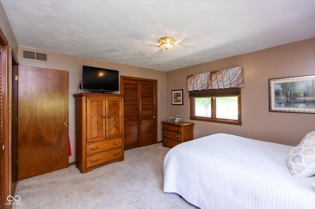 215 E Brunswick Avenue, Indianapolis, IN 46227