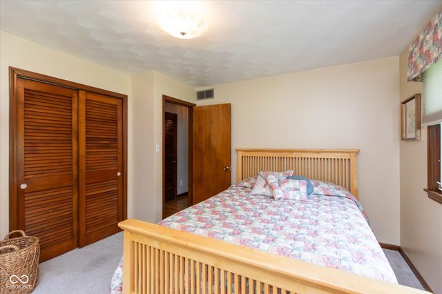 215 E Brunswick Avenue, Indianapolis, IN 46227