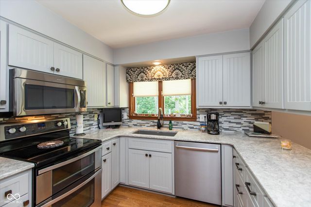 215 E Brunswick Avenue, Indianapolis, IN 46227