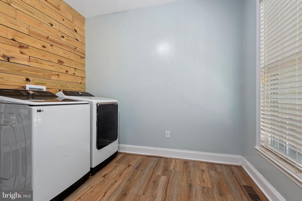 Image 28 of property listing at 4525 BECKLEYSVILLE RD, Hampstead, MD 21074