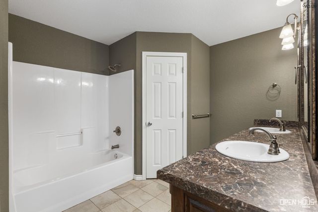 1437 SPUR TRAIL, Henrietta, TX 76365