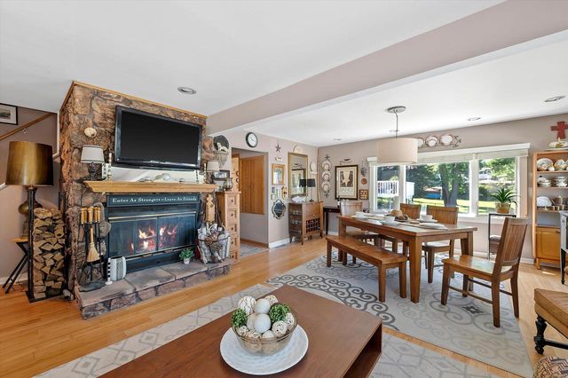 S68W18031 Island DRIVE, Muskego, WI 53150