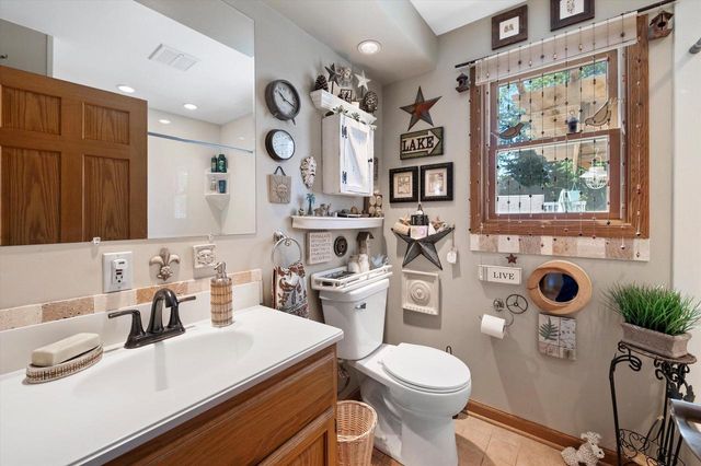 S68W18031 Island DRIVE, Muskego, WI 53150