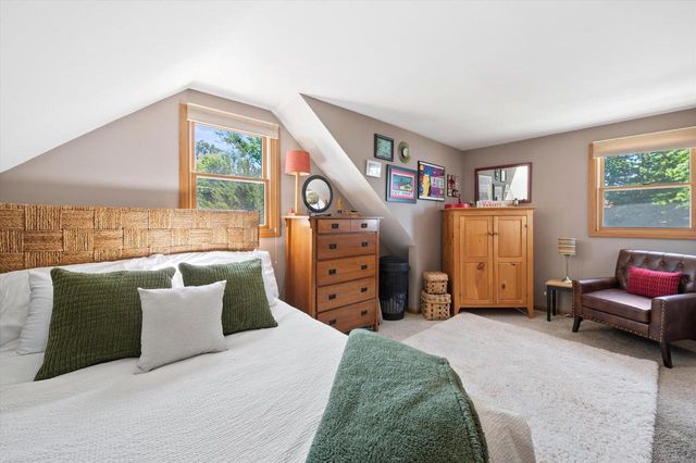 S68W18031 Island DRIVE, Muskego, WI 53150