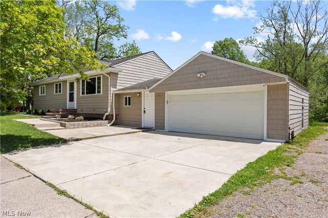 15665 Bennett Road, North Royalton, OH 44133