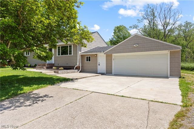 15665 Bennett Road, North Royalton, OH 44133