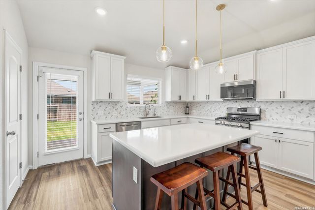 2046 Flametree Ave, New Braunfels, TX 78132