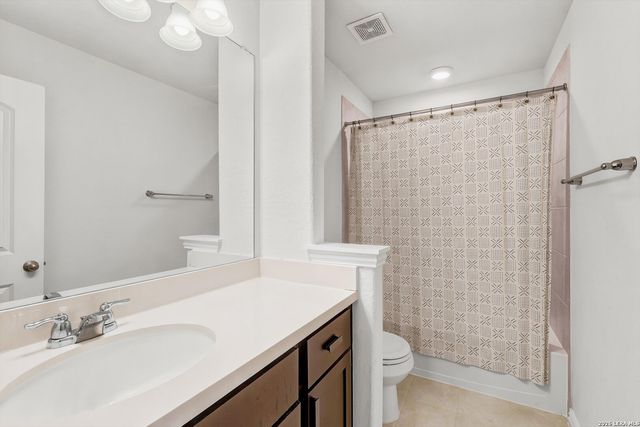 2046 Flametree Ave, New Braunfels, TX 78132