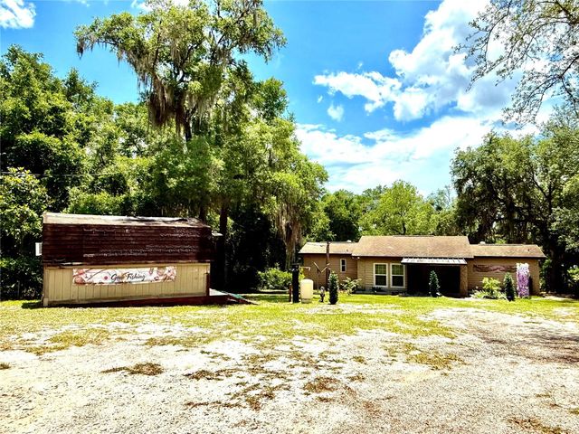 208 ASHLEY STREET, Hawthorne, FL 32640