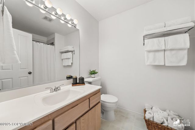 2534 Ridge Pointe Drive, Anchorage, AK 99515