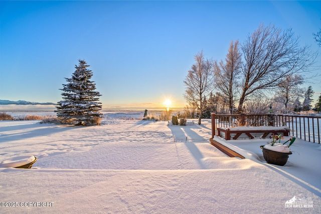 2534 Ridge Pointe Drive, Anchorage, AK 99515