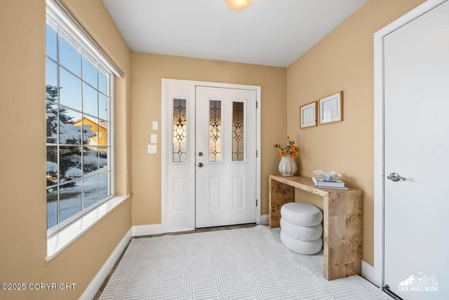 2534 Ridge Pointe Drive, Anchorage, AK 99515