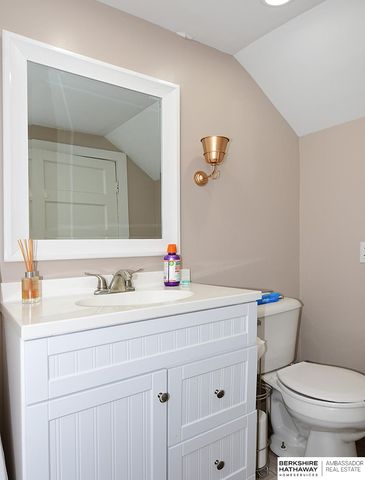 5812 Blondo Street, Omaha, NE 68104