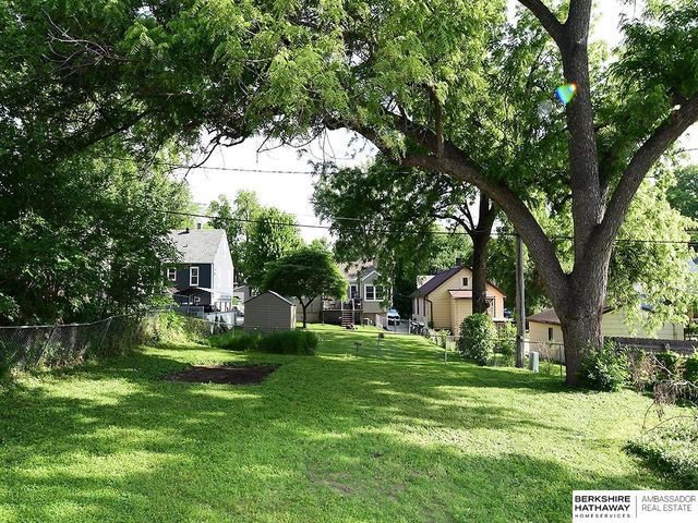 5812 Blondo Street, Omaha, NE 68104