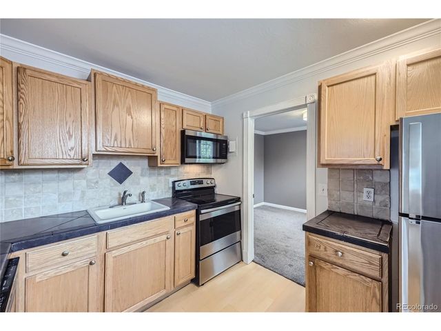 1 S Pennsylvania St 102, Denver, CO 80209
