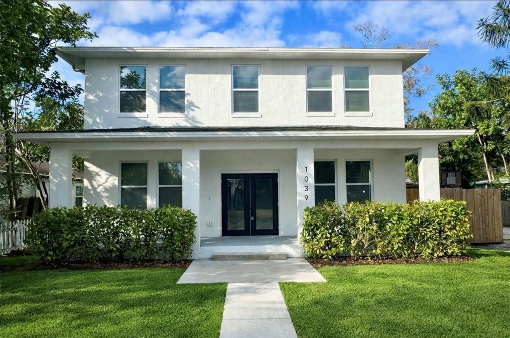 Image 1 of property listing at 1039 53RD AVENUE N, St Petersburg, FL 33703