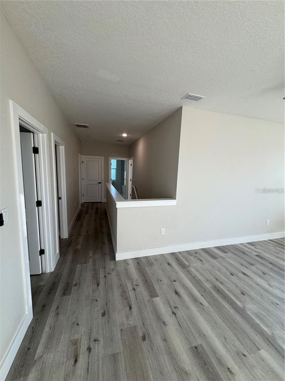 Image 11 of property listing at 1039 53RD AVENUE N, St Petersburg, FL 33703