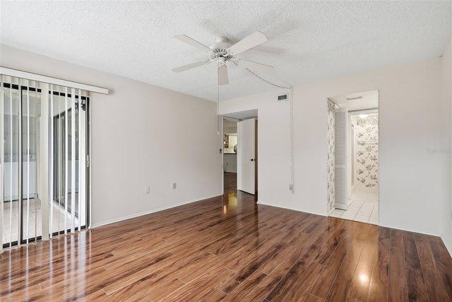 205 MARTHA LANE 205, Oldsmar, FL 34677