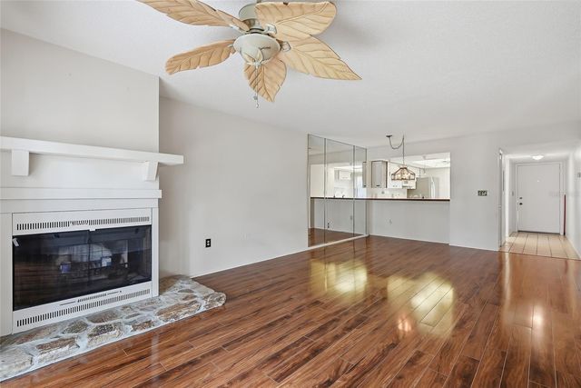 205 MARTHA LANE 205, Oldsmar, FL 34677