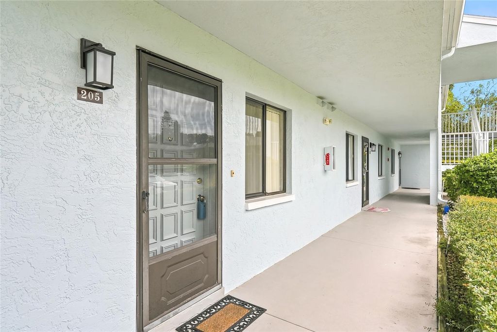 205 MARTHA LANE 205, Oldsmar, FL 34677