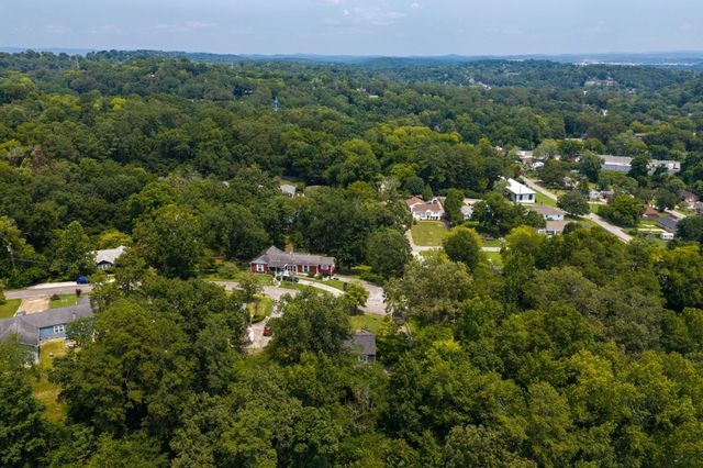 3230 Westonia Drive, Chattanooga, TN 37412