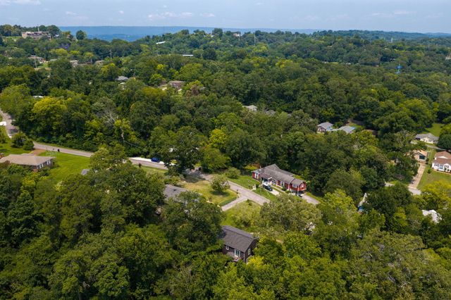 3230 Westonia Drive, Chattanooga, TN 37412