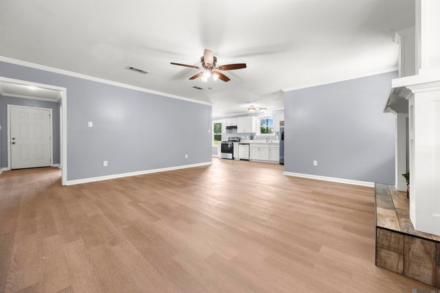 7151 Dyer Rd, Baker, LA 70714