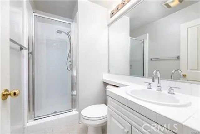 24 Silveroak, Irvine, CA 92620