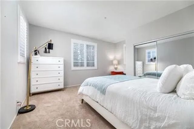 24 Silveroak, Irvine, CA 92620
