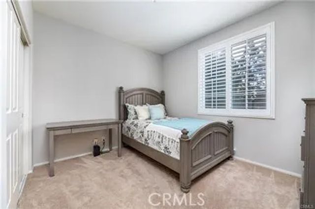 24 Silveroak, Irvine, CA 92620