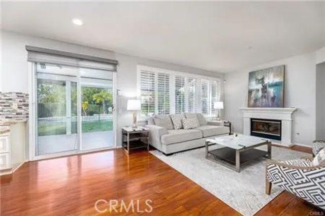 24 Silveroak, Irvine, CA 92620