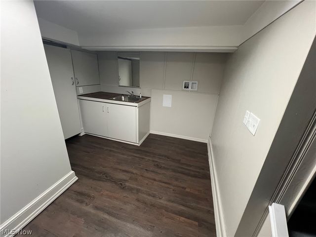 453 Dorchester Road, Akron, OH 44320