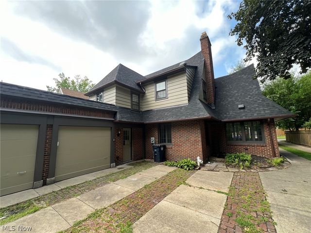 453 Dorchester Road, Akron, OH 44320