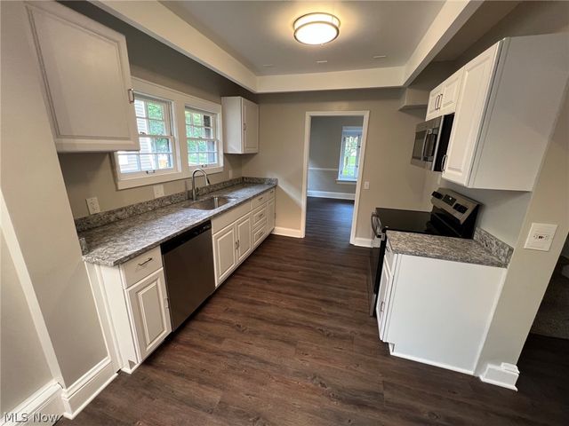 453 Dorchester Road, Akron, OH 44320