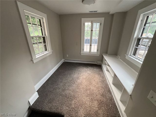 453 Dorchester Road, Akron, OH 44320